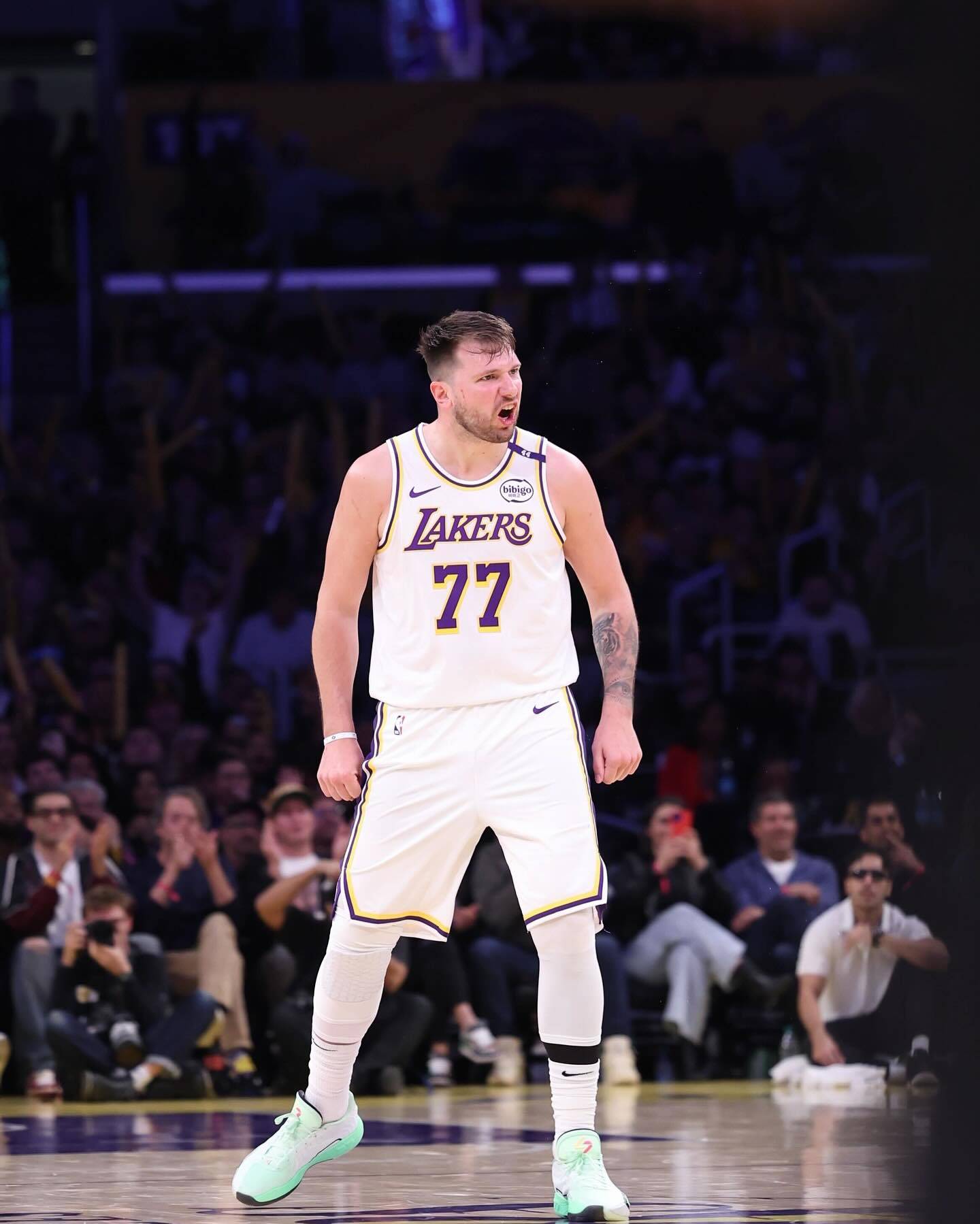 九游娱乐官方-东契奇在阿森纳比赛中表现优异，重返赛场引发热议！引发球迷热议的简单介绍