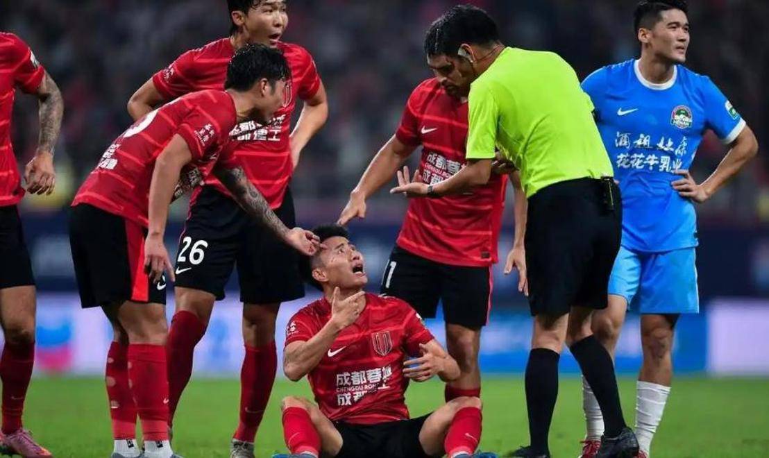 九游娱乐入口-包含清晨体能课后，成都蓉城官宣签约备战足总杯，引发热议，训练强度明显提升的词条